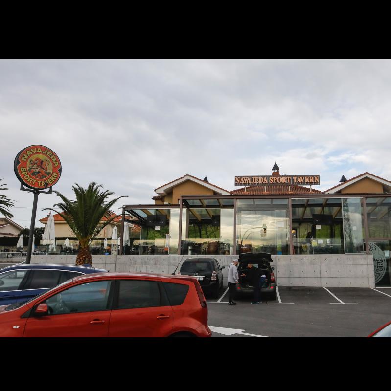 Navajeda Sport Tavern